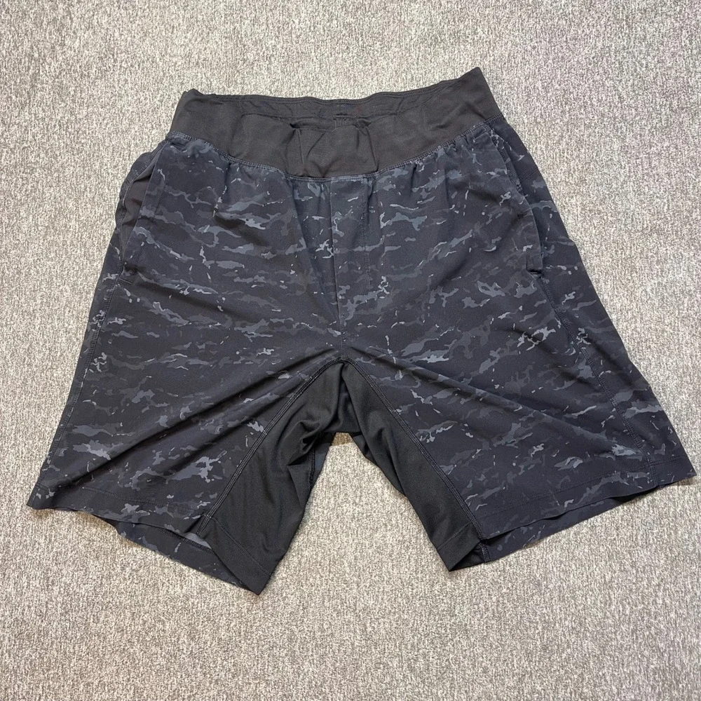 Lululemon Mens T.H.E. Short 9in. Tiger Camo Black Athletic Training Lined Small